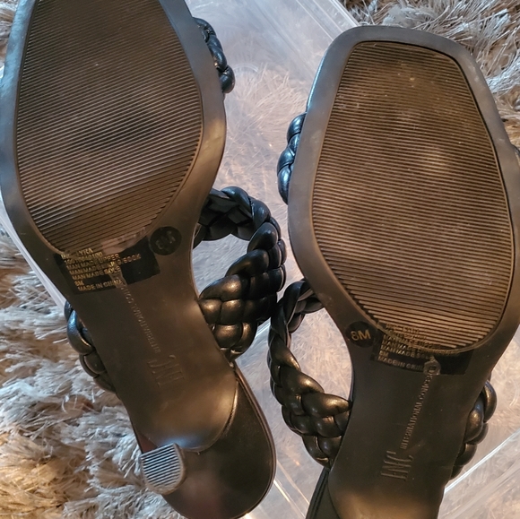 INC - Picture 5 of 7